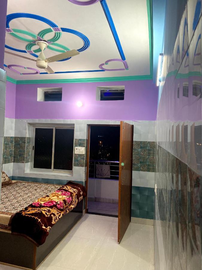 Garuda Guest House Varanasi Bagian luar foto